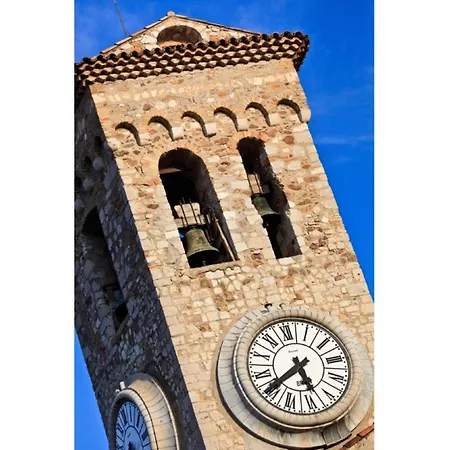 Apartment Aout 32 *