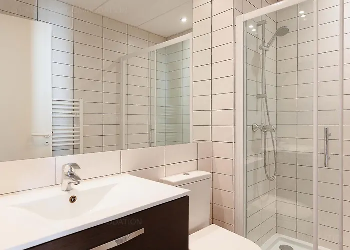 Aout 32 Apartment *